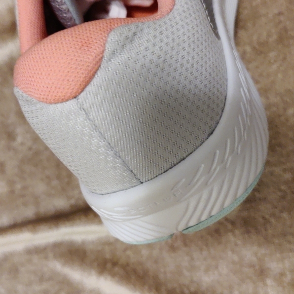 New Balance DRFT Running Sneakers size 10.5 - Picture 7 of 12